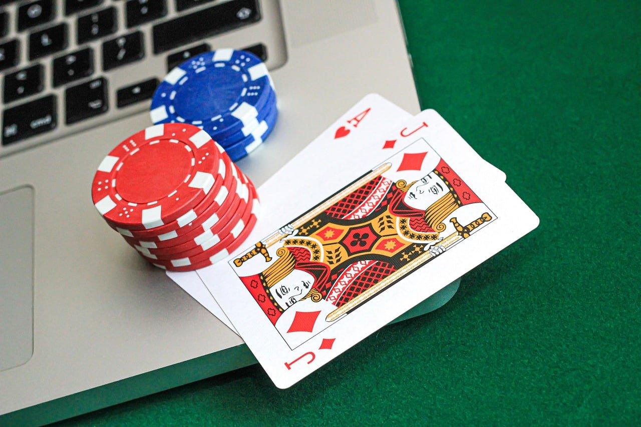 otmax688 Teen Patti table interface showing player positions and pot